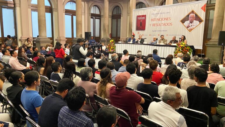 “Intenciones y Resultados”, nuevo libro de Aquiles Córdova Morán, presentado por Editorial Esténtor