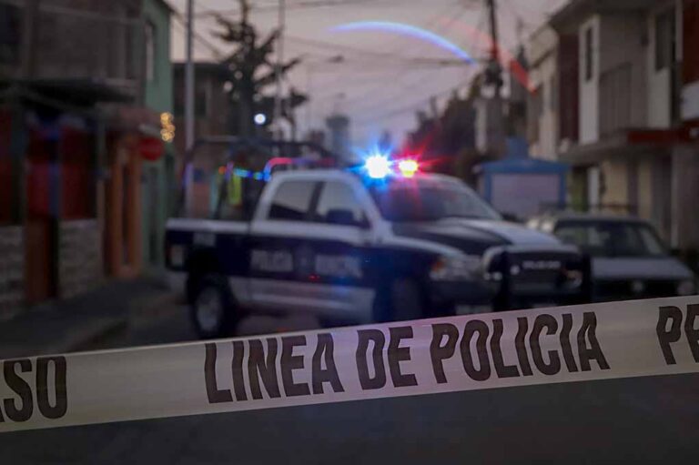 Cinco personas son detenidas tras cateto en Izúcar de Matamoros