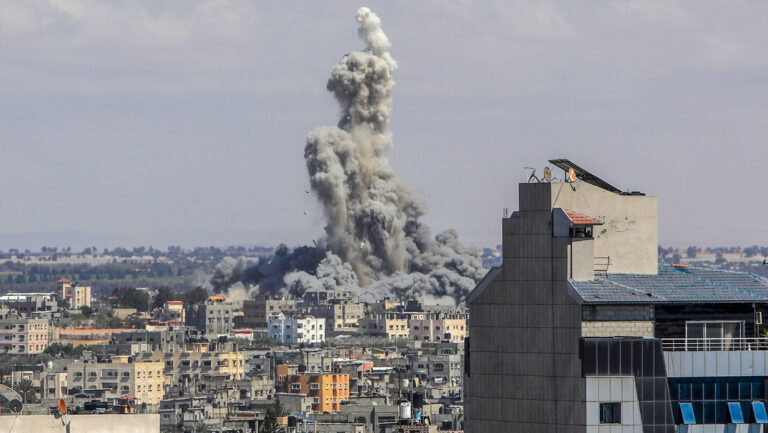 Israel sigue bombardeando la Franja de Gaza