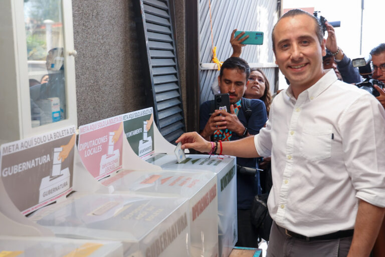 Participan poblanos en esta la «fiesta de la democracia”: Mario Riestra