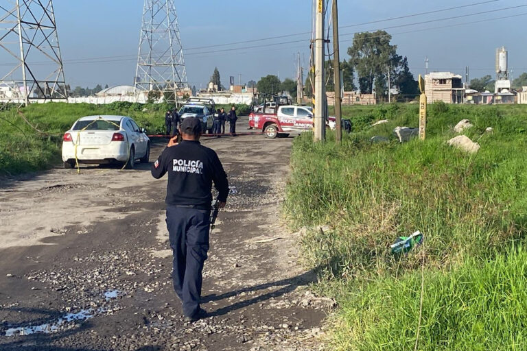 Localizan cuerpo maniatado a la altura de Coronango