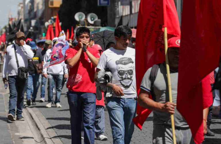 Continúan manifestaciones de la 28 de Octubre para el esclarecimiento del asesinato de Meztli Sarabia