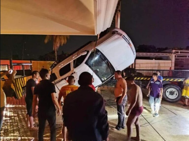 Sepultan a los 7 jóvenes que fallecieron ahogados en Coatzacoalcos