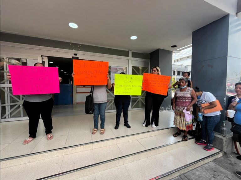 Familiares de niños con cáncer en Veracruz denuncian que climas en Torre Pediátrica aún no funcionan
