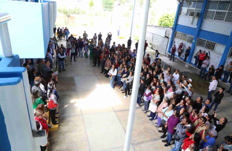 Destituyen a directivos y maestros acusados de abuso y acoso en secundaria de Cholula