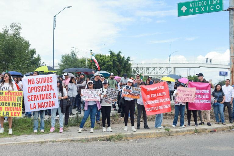Trabajadores del PJF bloquean Periférico Ecológico