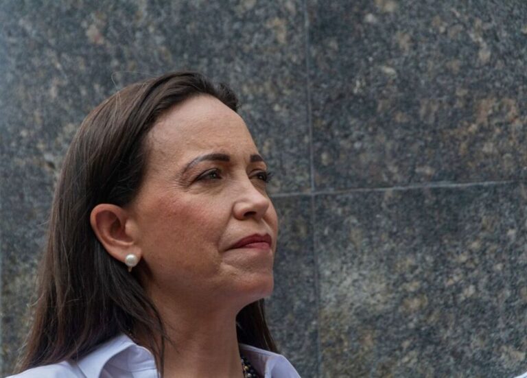 Fiscalía venezolana investiga por “traición a la patria” a María Corina Machado