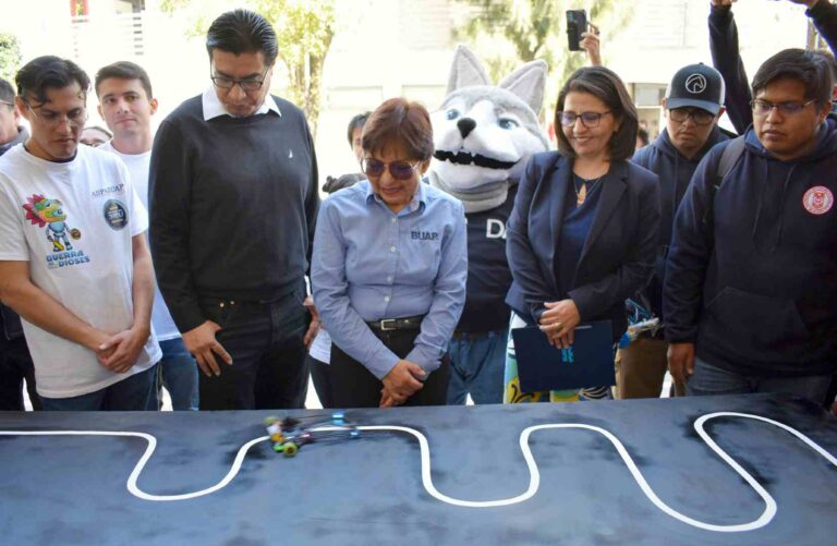 Más de 300 equipos participaron en el Torneo Nacional de Robótica “Guerra de Dioses”
