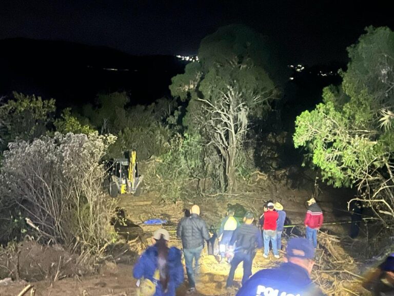 Muere hombre aplastado por maquinaria pesada en Tochimilco