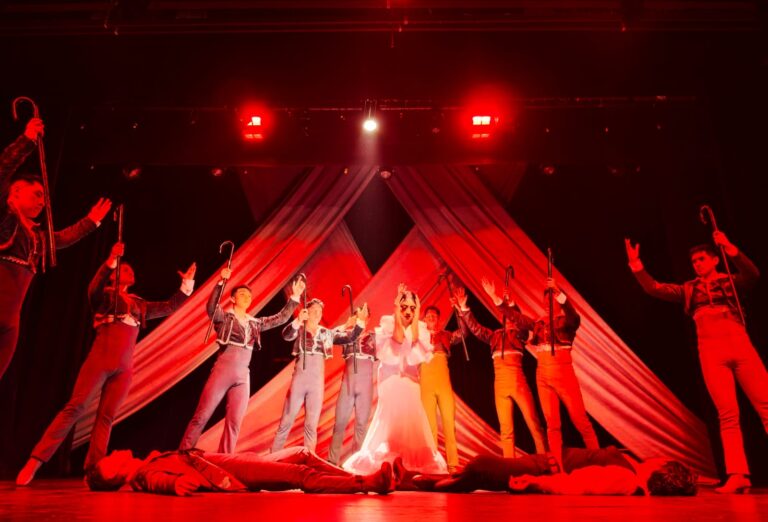 Sorprende presentación de Bodas de Sangre a estudiantes tijuanenses