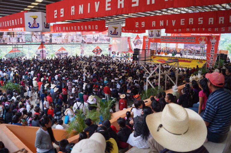 Antorcha trajo la primavera a Huitzilan de Serdán