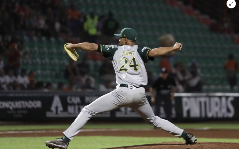 Ángel Sánchez regresa con los Pericos