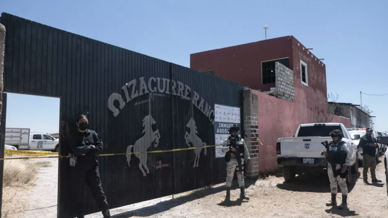 Publican catálogo de objetos encontrados en el Rancho Izaguirre