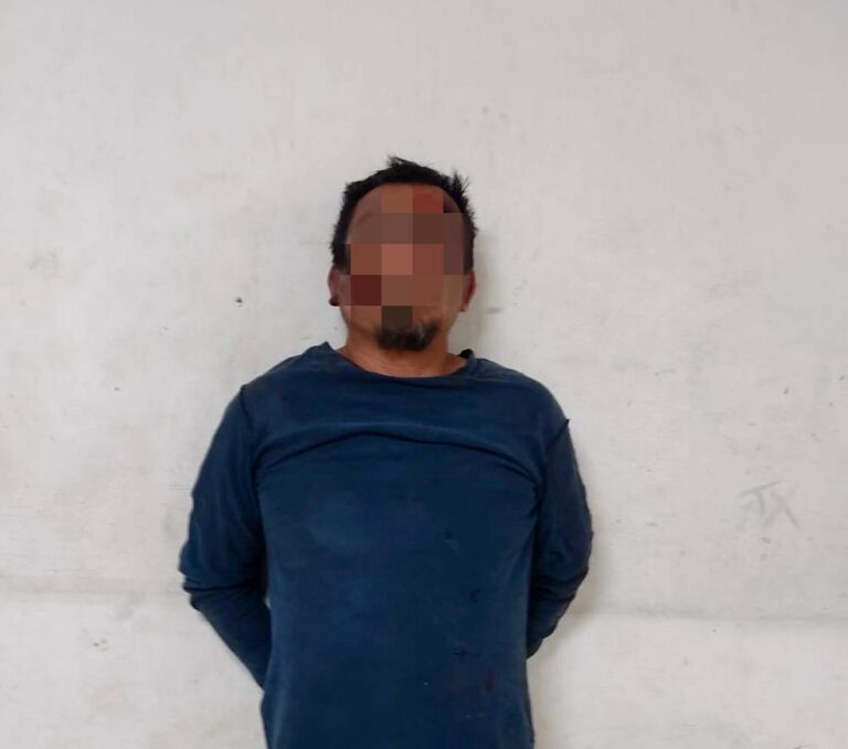 Policía Municipal de Cuautlancingo detiene a sujeto agresivo en la UH Volkswagen II