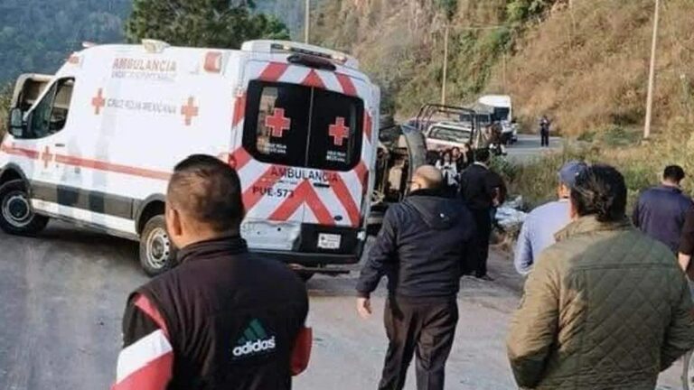 Sufren accidente estudiantes de Zacatlán rumbo a concurso de escoltas