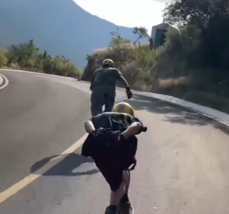 Genera polémica la detención de jóvenes que practicaban ‘downhill’ en carretera