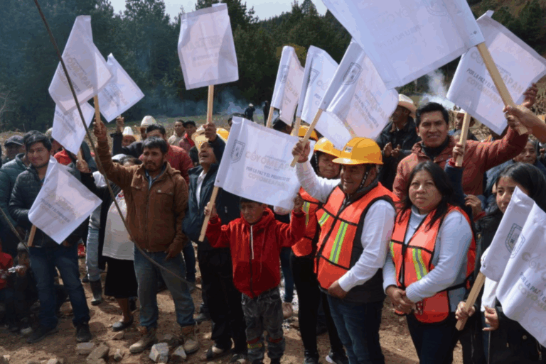 Inicia obra de perforación de pozo en Coyomeapan