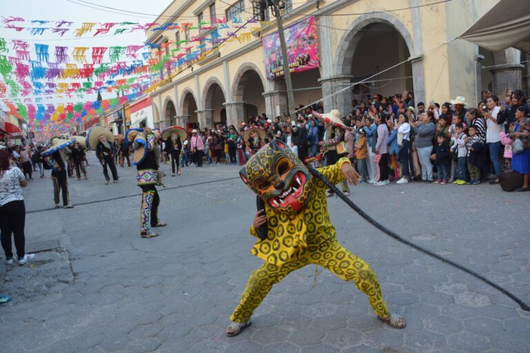 ¡Inicia la Feria de Santa Inés Ahuatempan 2025!