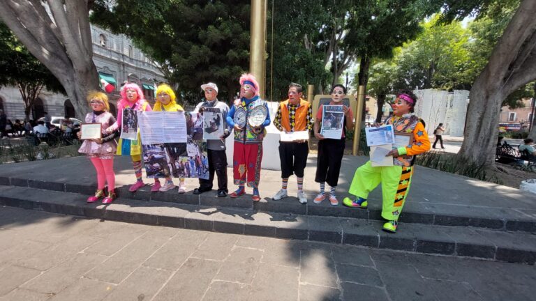 Nuevamente, funcionarios amenazan y agreden Payasitos del centro