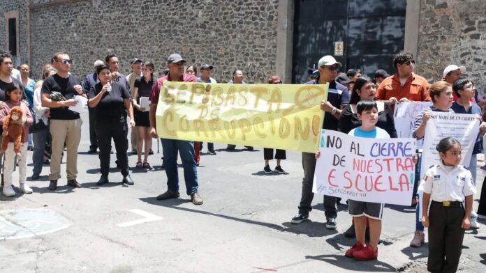 academia militarizada Puebla manifestacion